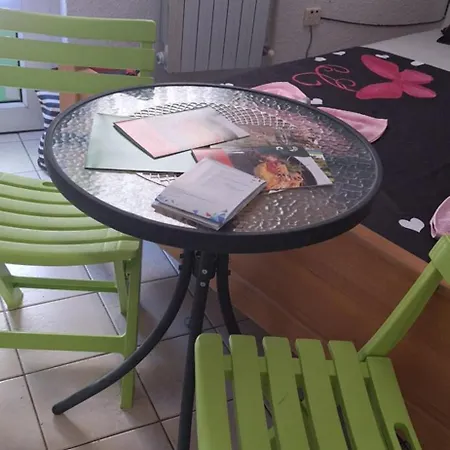 Apartman's Villi